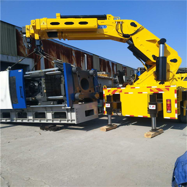 松桃 大吨位折臂吊出租费用解析：一小时租赁多少钱