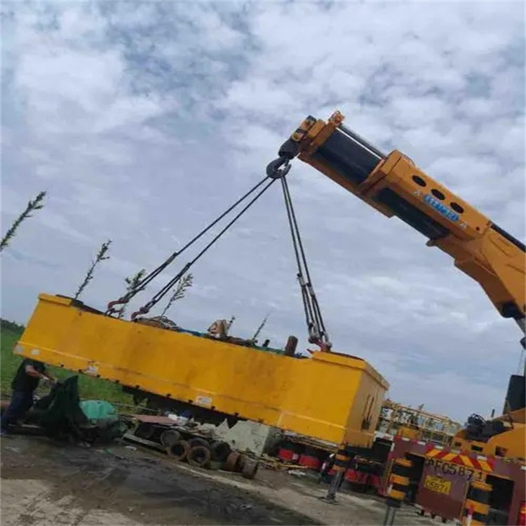 松桃随车吊吊集装箱怎么吊